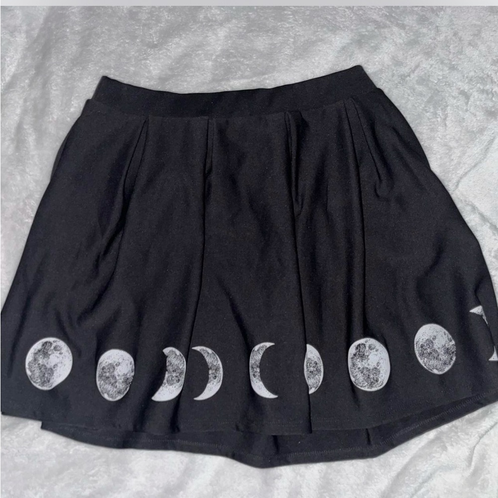 Black skirt